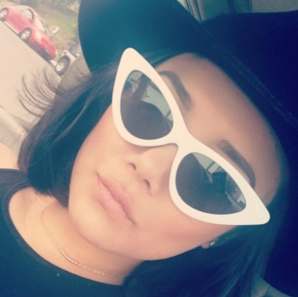 Sale! New Trendy Classic Retro Vintage Cat Eye UV Protection Sungalsses Sunnies - Picture 2 of 15